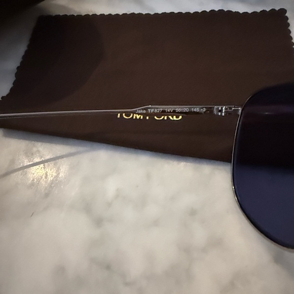 Tom Ford Silver Aviator Sunglasses - Picture 6 of 8